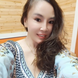 沈阳站附近的大奶熟女